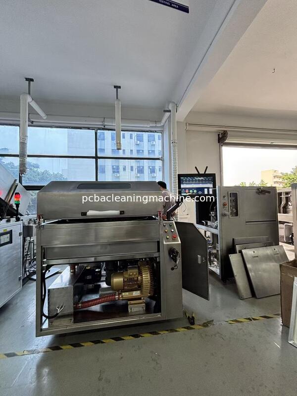 Noise Level Less Than 75 DB SME 5200 Pallet Cleaning Machine is used to clean flux dusts on wave soldering oven pallets fixtures jigs claw chains nets reflow oven coolers and filters Hot Air Drying