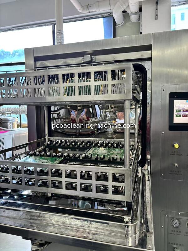 Remove The Stains On PCBA Using A Chemical Cleaning Agent SME-5600T main application Car electronics PCBA Military PCBA Aerospace PCBA Telecom PCBA Medical device PCBA Digital meters PCBA MachineFeatu
